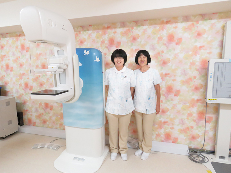 検査技師と検査装置